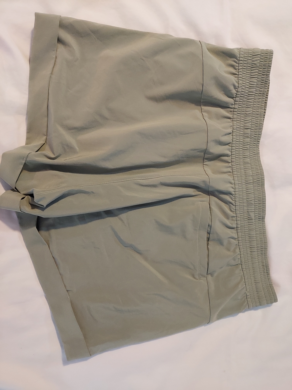 Lululemon Spring Break Away Shorts *4-Way Stretch 3" - Sea Moss / Juniper - 12 - Picture 8 of 8